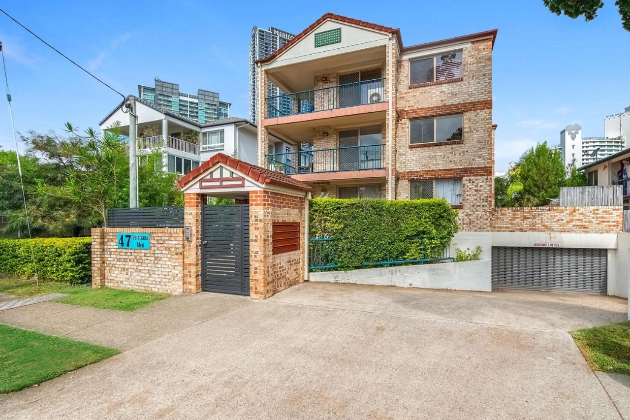 Southport Spacious Three Bedroom Getaway - Coasthm Apartment *